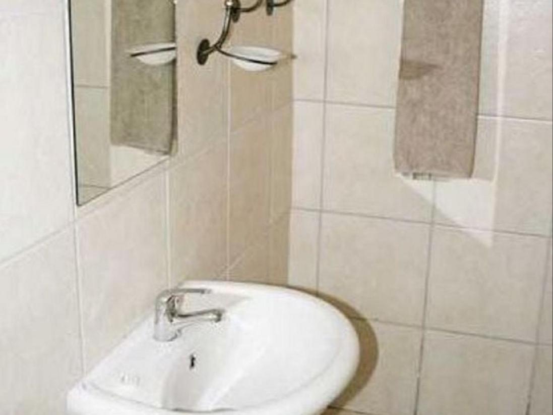 Toro Guest House 勒斯滕堡 外观 照片